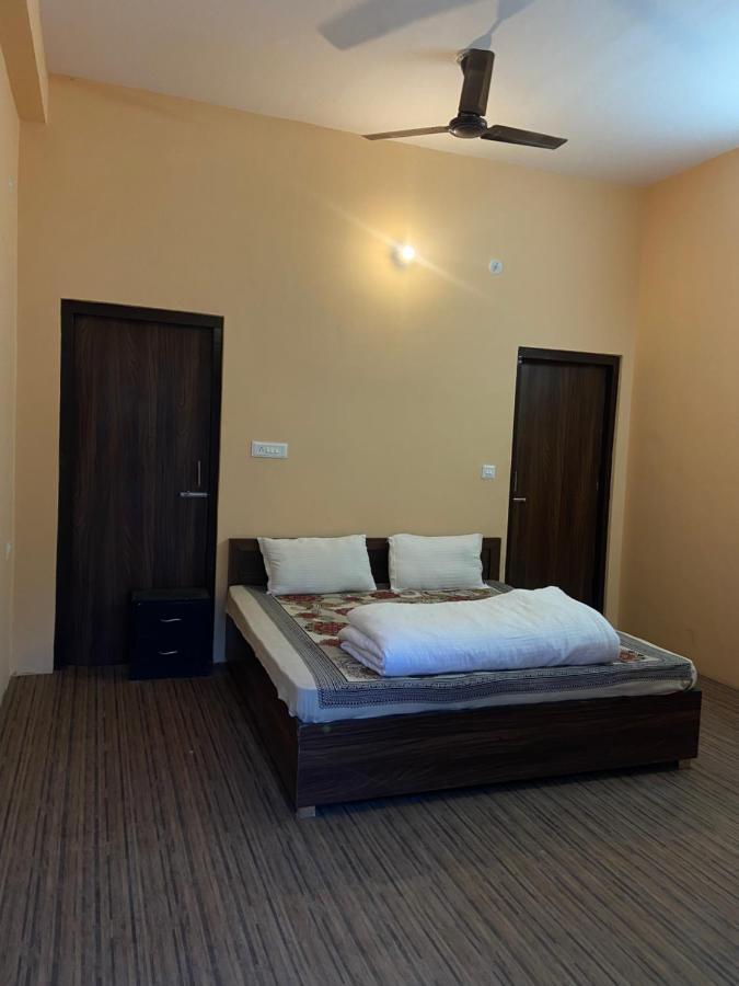 Chirag Homestay Kainchi Nainital Exterior photo